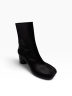 Maison Margiela Leather Tabi Ankle Boots Black