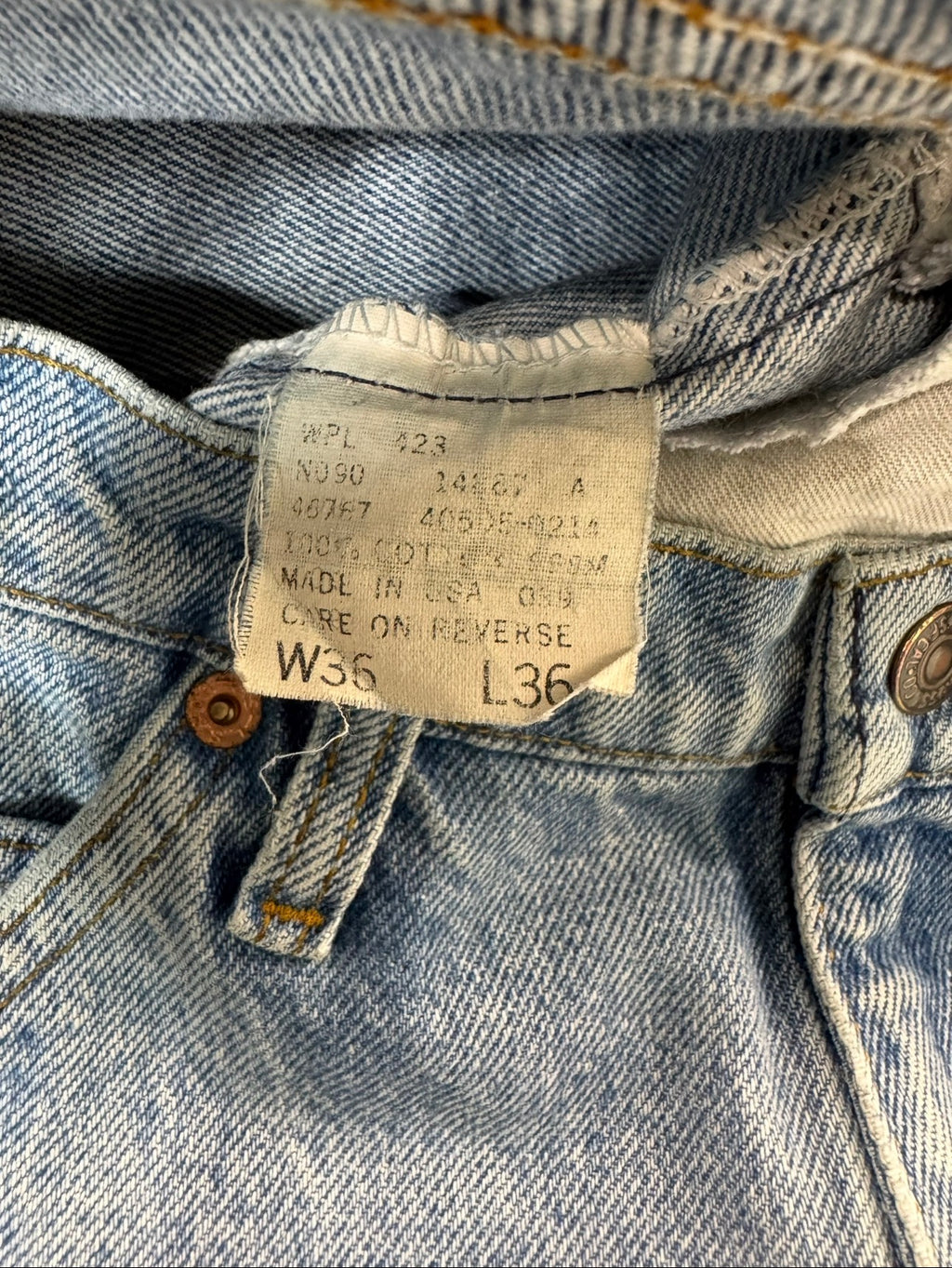 Vintage 80s Orange Tab Levi’s (36)