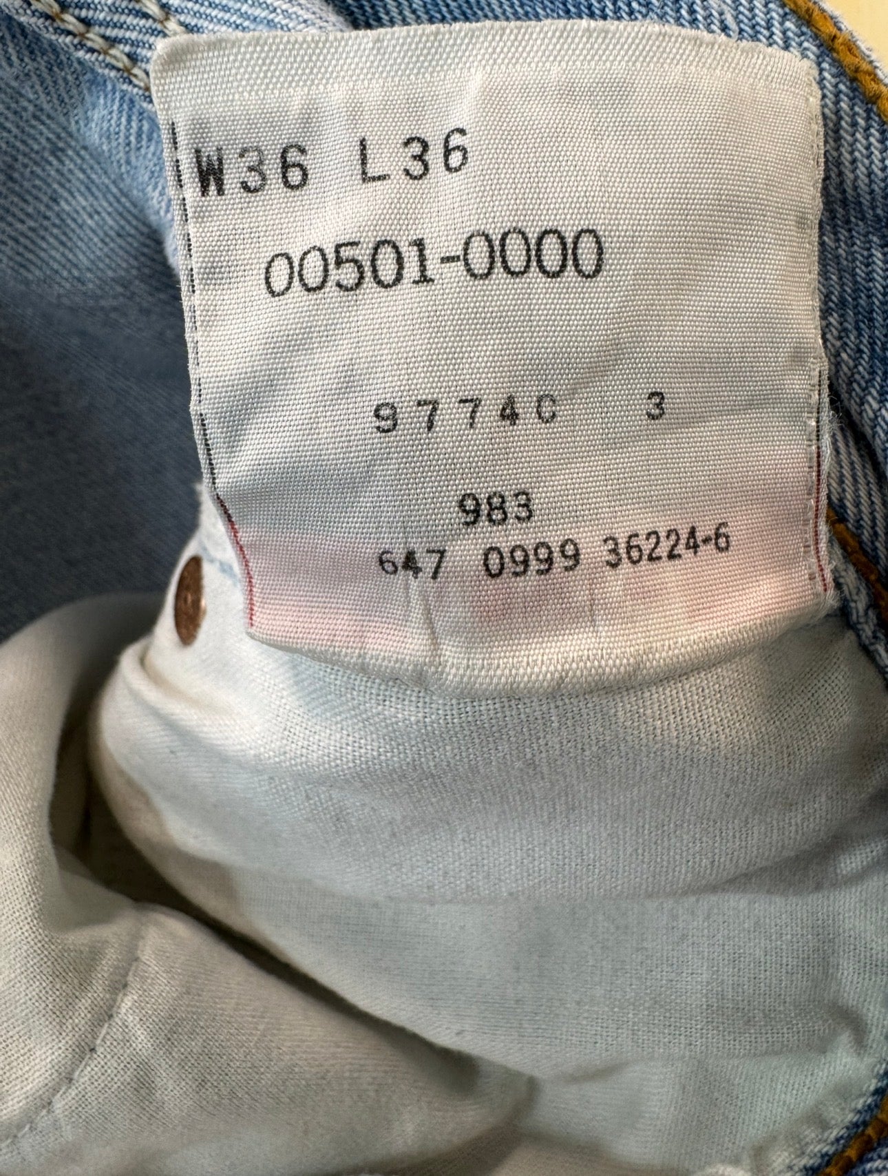 Vintage Levi’s 501xx (36)