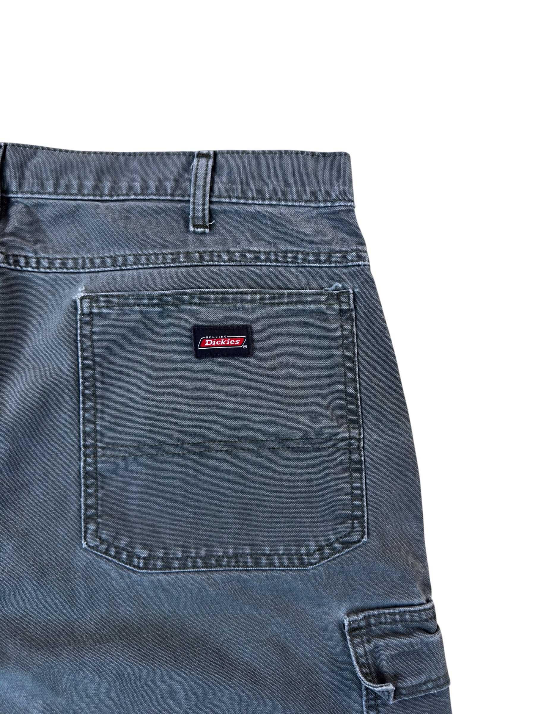 Vintage Dickies Cargo Shorts (38)