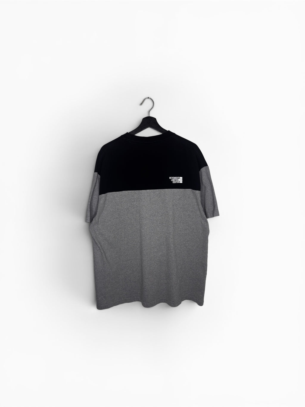 Vetements Limited Edition Tee (L)