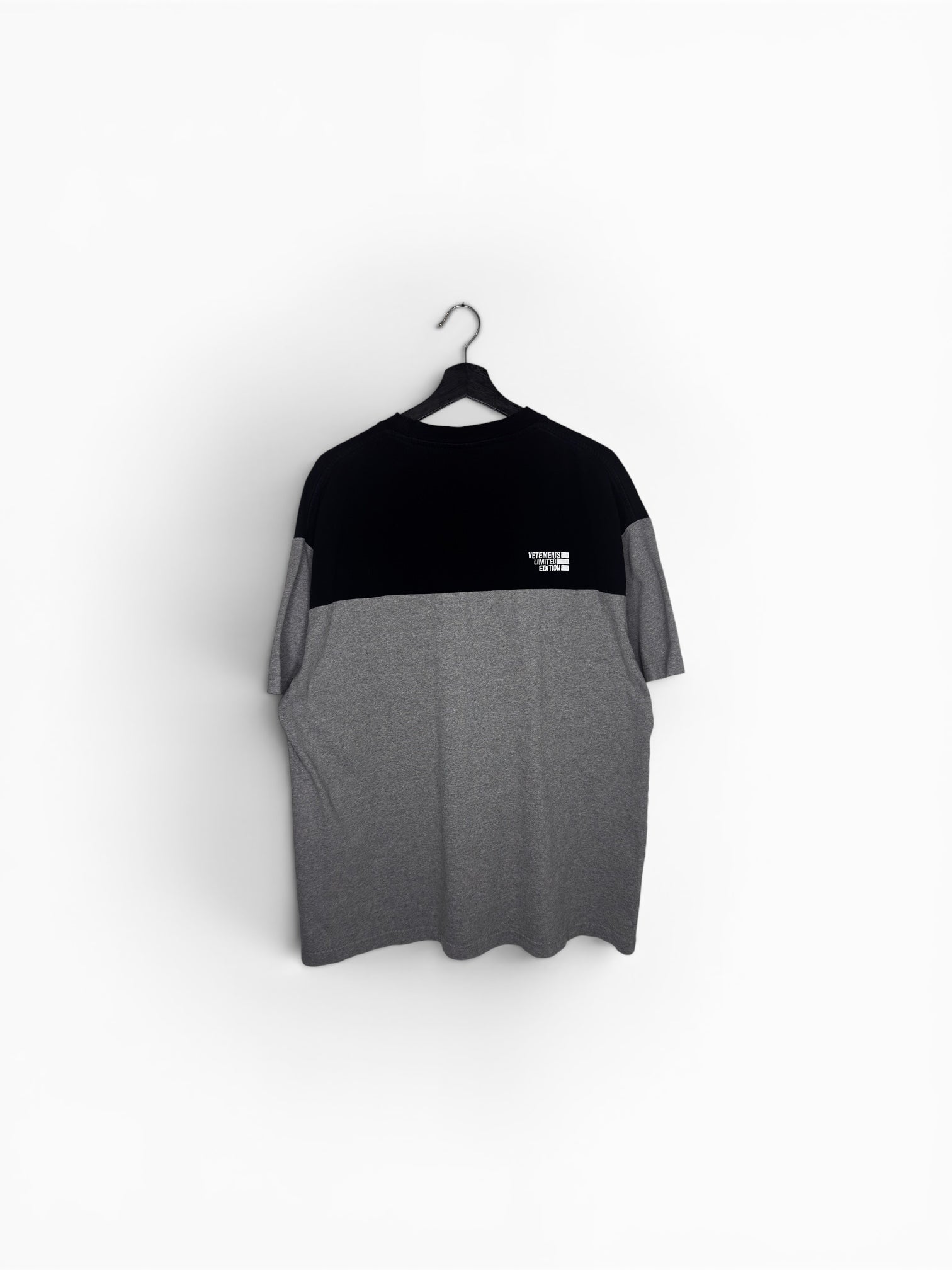 Vetements Limited Edition Tee (L)