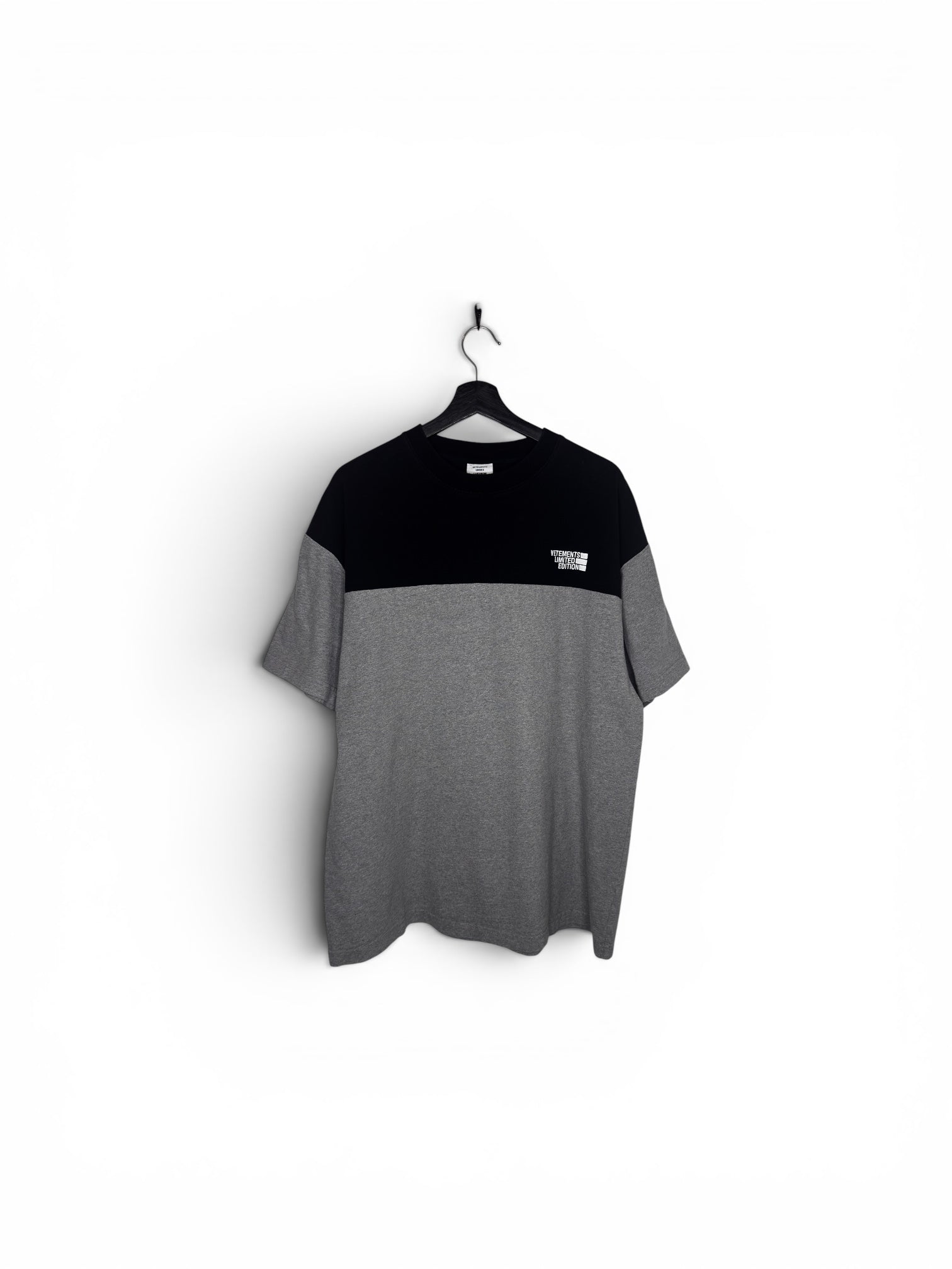 Vetements Limited Edition Tee (L)